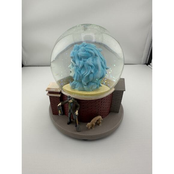 Disney "Madame Leota" Snow Globe from the Haunted Mansion Parks Exclusive - Picture 5 of 10